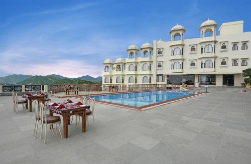 Bhairavgarh Palace,Sukher,4 star
