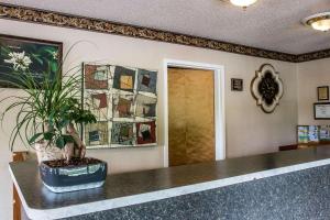 econo lodge paw paw