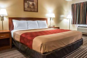 econo lodge paw paw