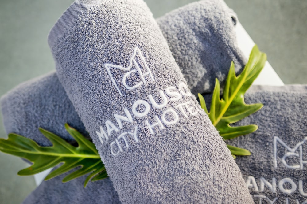manousos city hotel