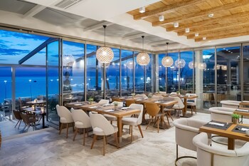sea level hotel