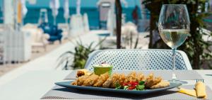 riva mamaia aparthotel
