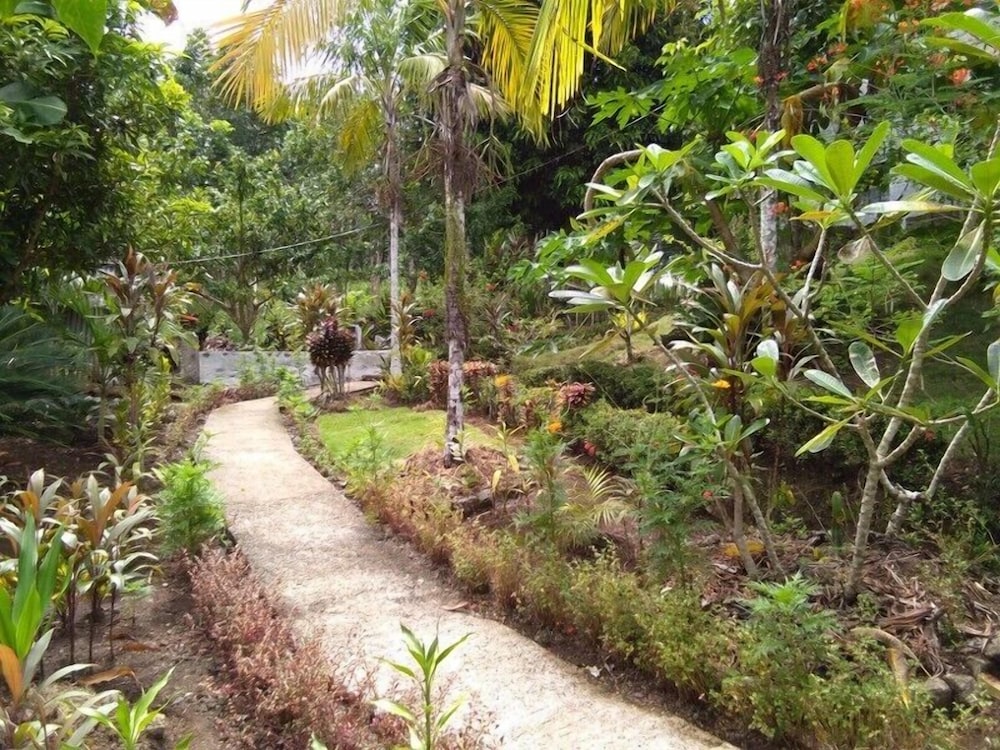 jupiters garden resort