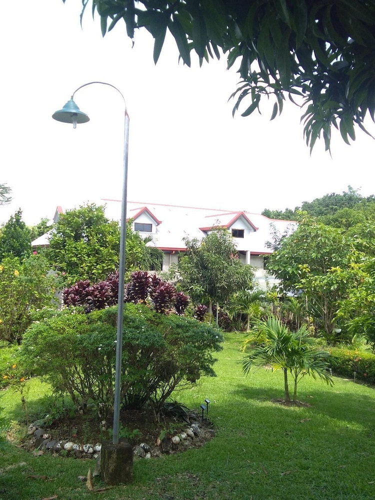 jupiters garden resort