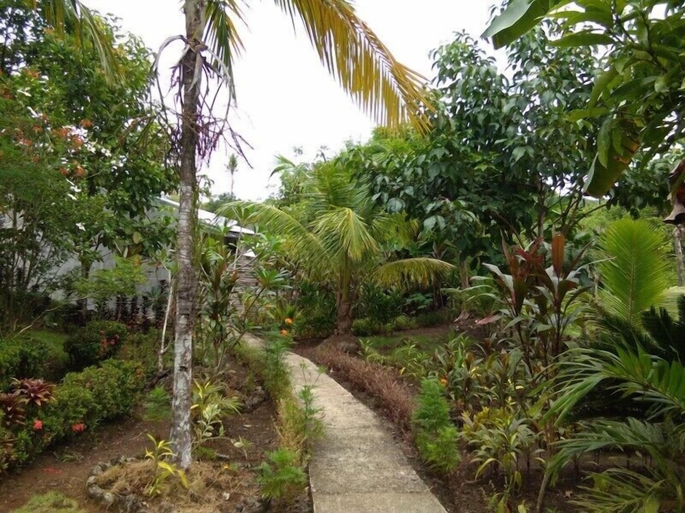 jupiters garden resort
