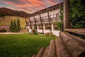 Casa Muntelui,Fundata>>Brasov,4 star