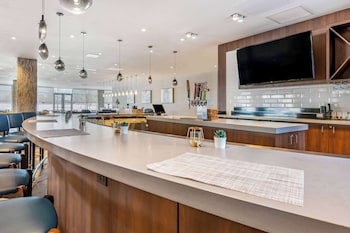 cambria hotel bloomington mall of america minneapolis airport