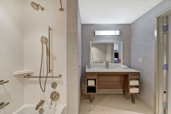 home2 suites by hilton west palm beach airport fl