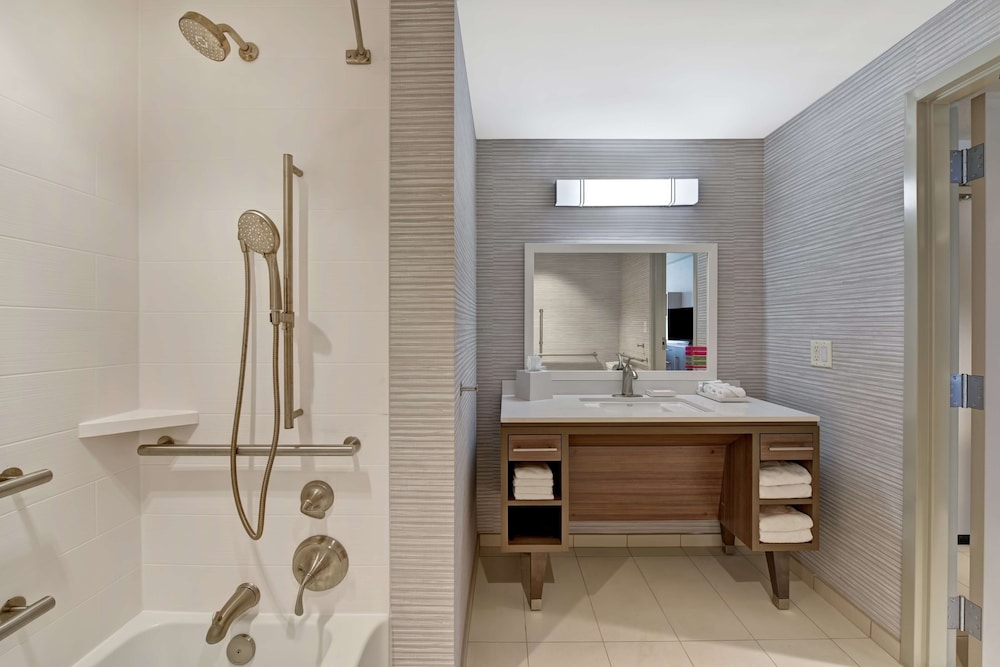 home2 suites by hilton west palm beach airport fl