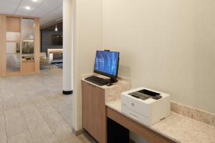 fairfield inn and suites by marriott louisville new albany in