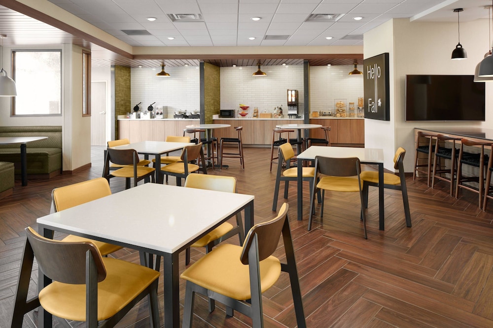 fairfield inn and suites by marriott louisville new albany in