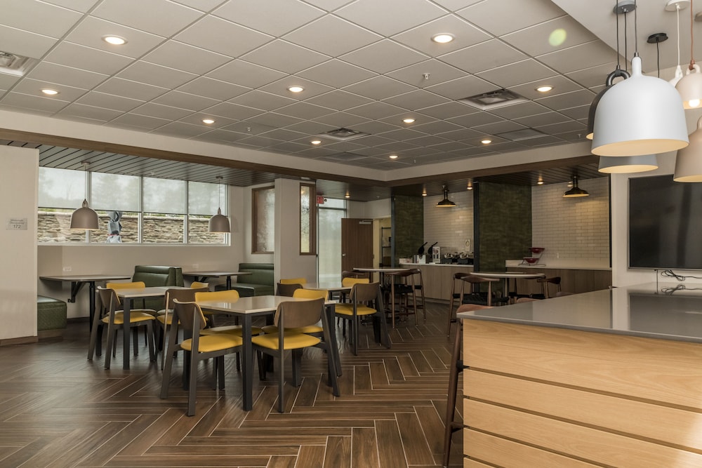 fairfield inn and suites by marriott louisville new albany in