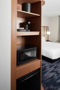 fairfield inn and suites by marriott louisville new albany in