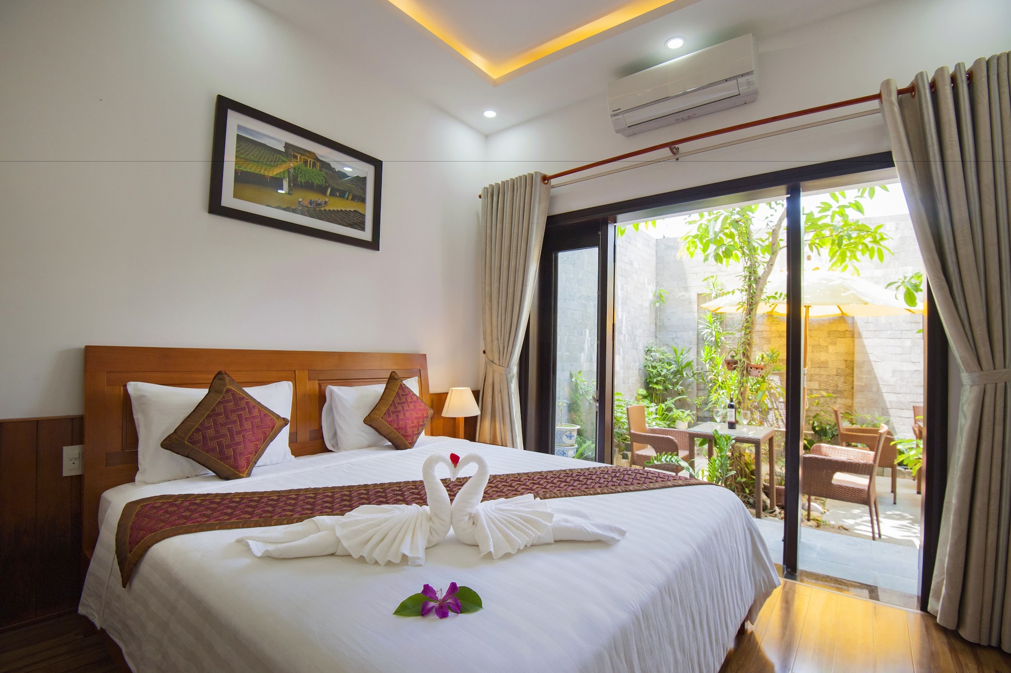 sun lake homestay