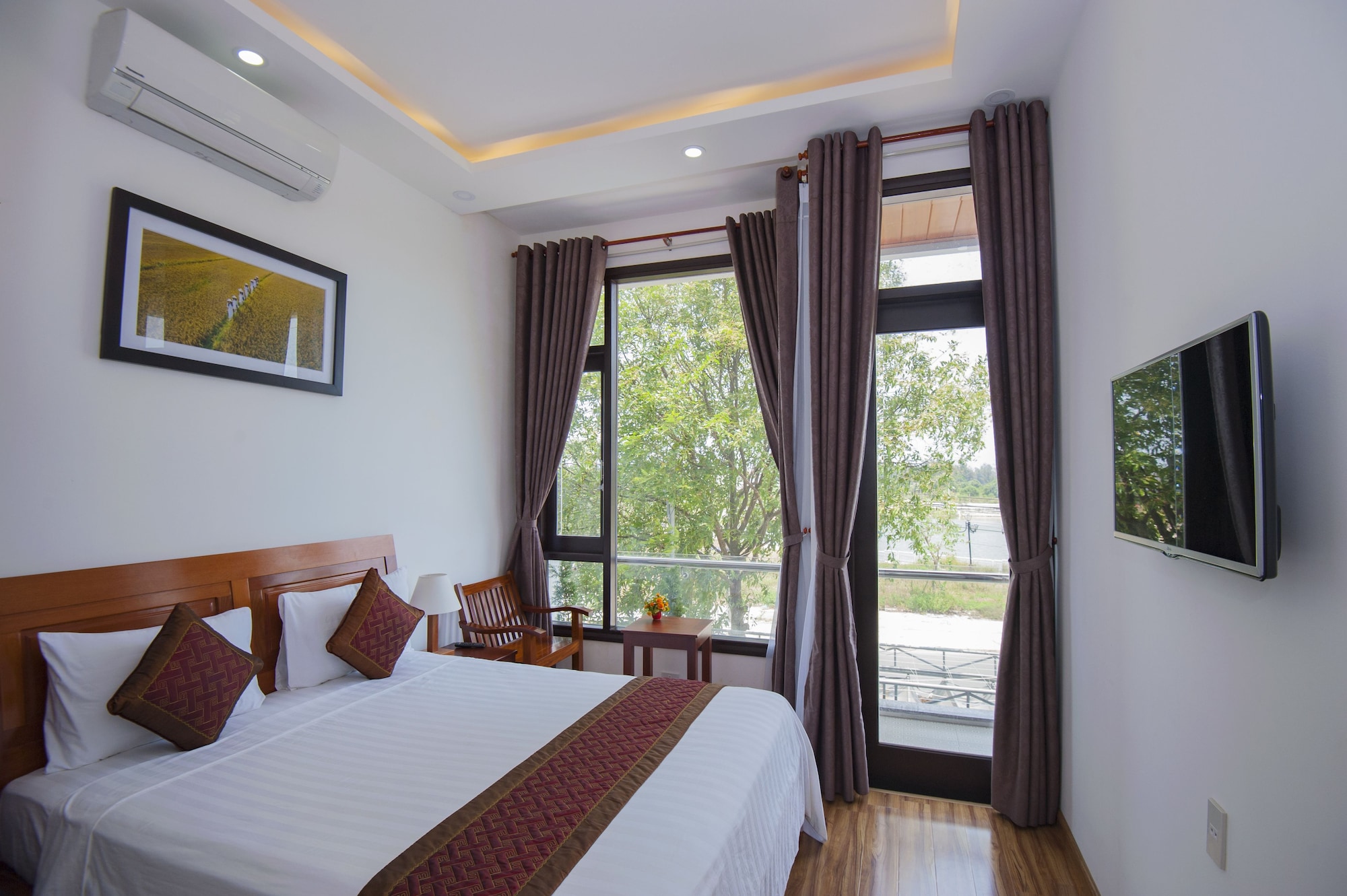sun lake homestay