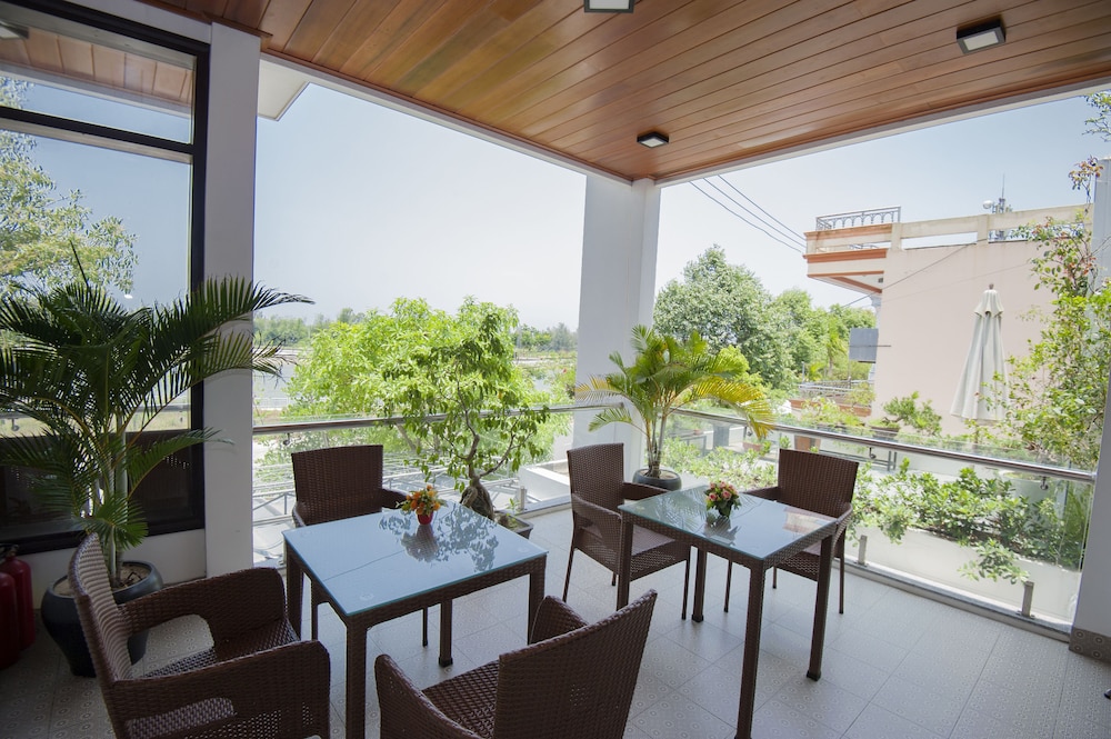 sun lake homestay