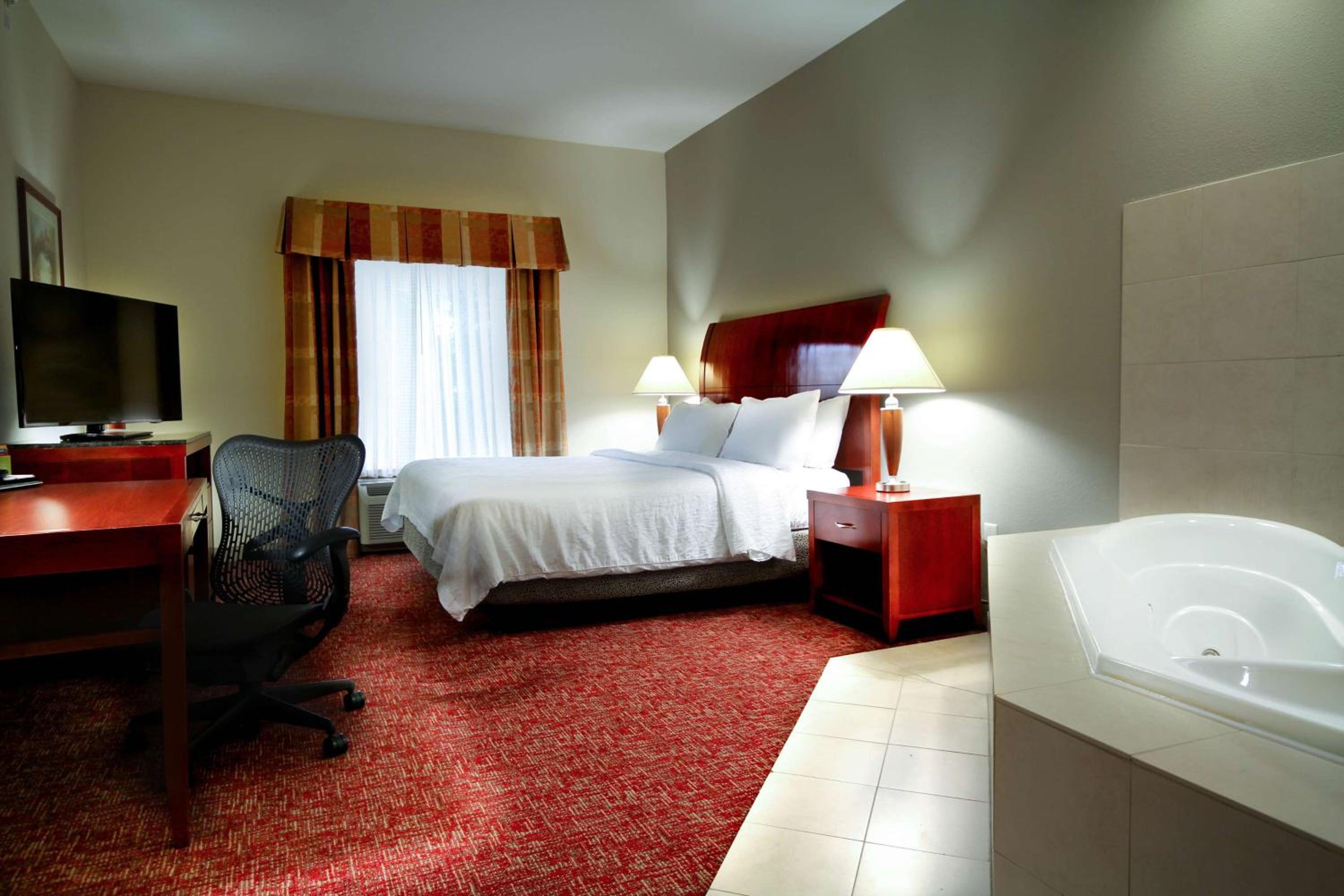 hilton garden inn elkhart
