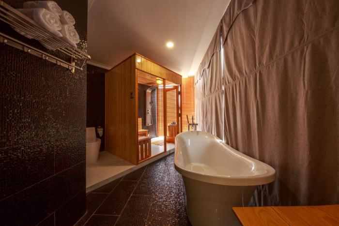 varia hotel