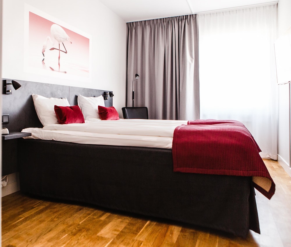 Best Western Plaza Hotel,Eskilstuna Airport>>Eskilstuna,4 star