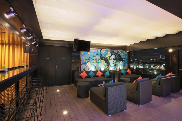 zazz urban ho chi minh hotel