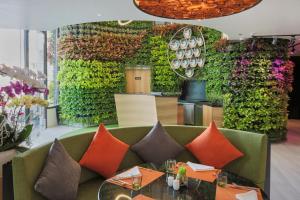 zazz urban ho chi minh hotel