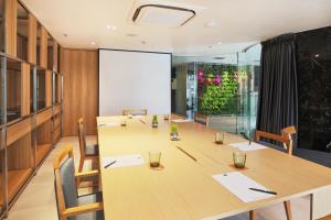 zazz urban ho chi minh hotel