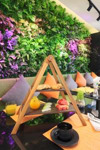 zazz urban ho chi minh hotel