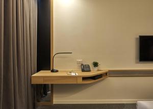 zazz urban ho chi minh hotel