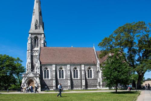 the churchill apartments into this place