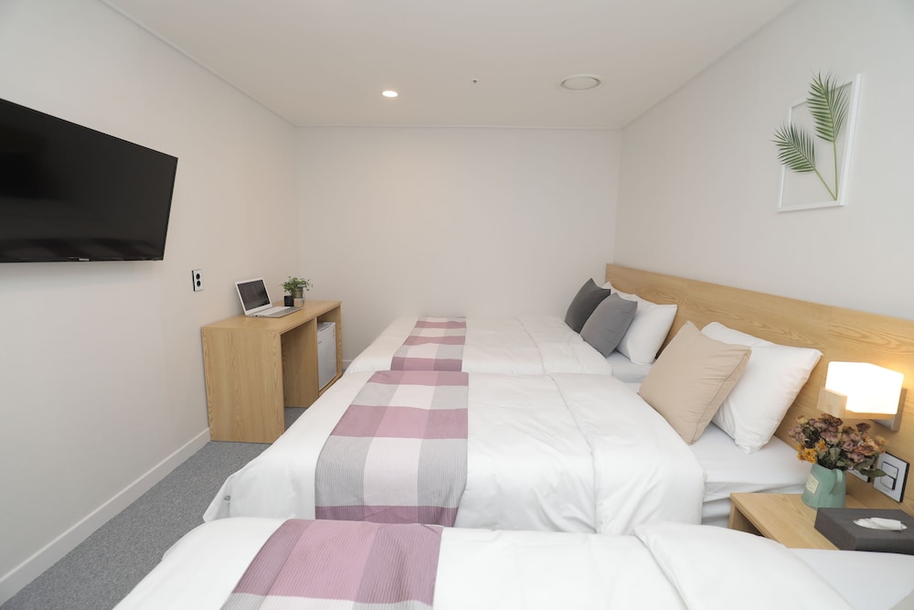 line hotel myeongdong