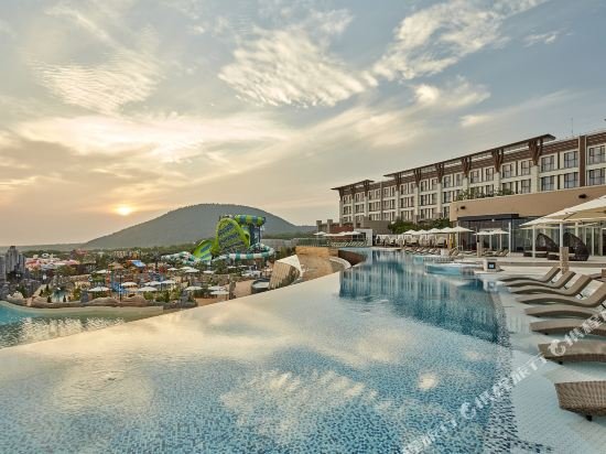 shinhwa jeju shinhwa world hotel and resorts