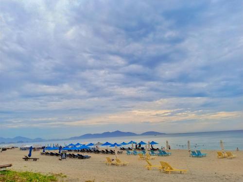 an bang white sand sea homestay