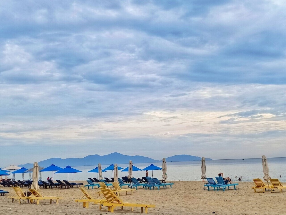 an bang white sand sea homestay