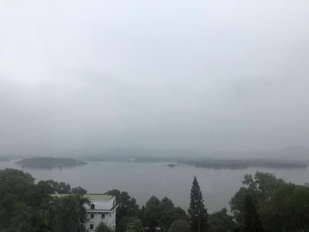 lakeside dailai hotel
