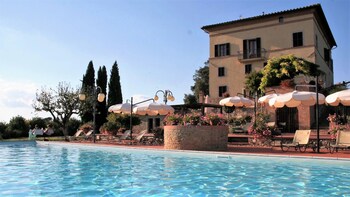 villa curina resort