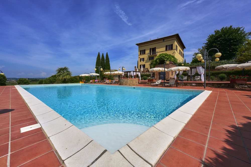 villa curina resort