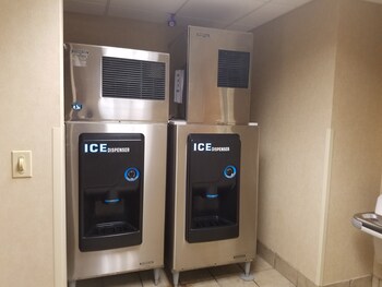 howard johnson by wyndham evansville east