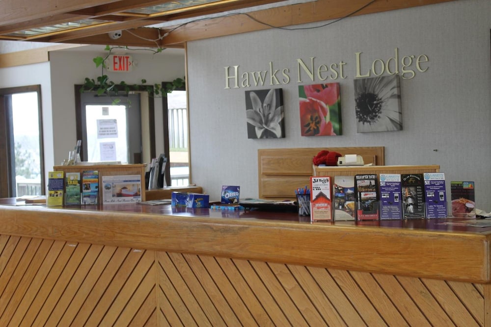 hawks nest lodge