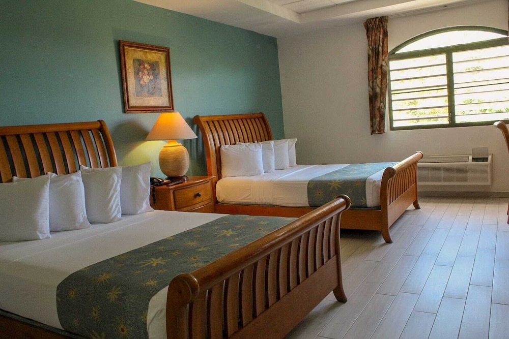 fajardo inn