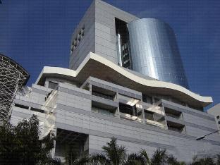 white palace hotel