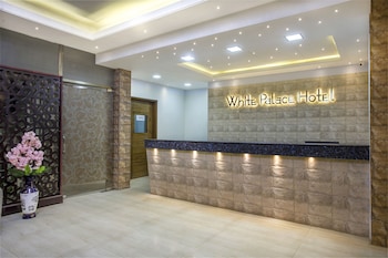 white palace hotel