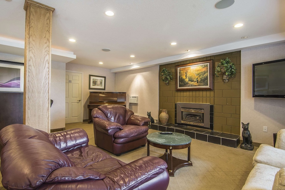 prestige riverside lodge