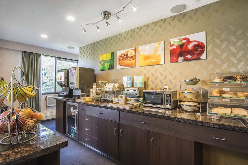 prestige riverside lodge