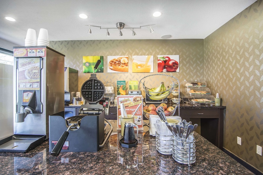 prestige riverside lodge