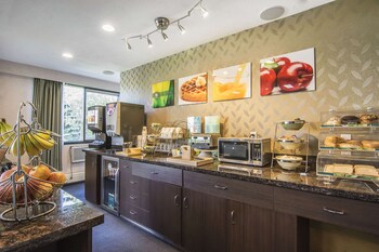 prestige riverside lodge