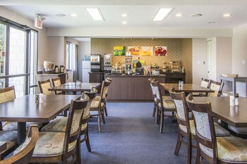 prestige riverside lodge