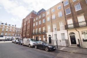 baker street apartments by viridian apartments