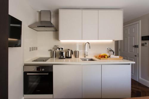 baker street apartments by viridian apartments
