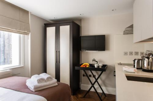 baker street apartments by viridian apartments