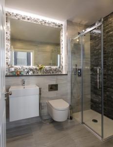 baker street apartments by viridian apartments